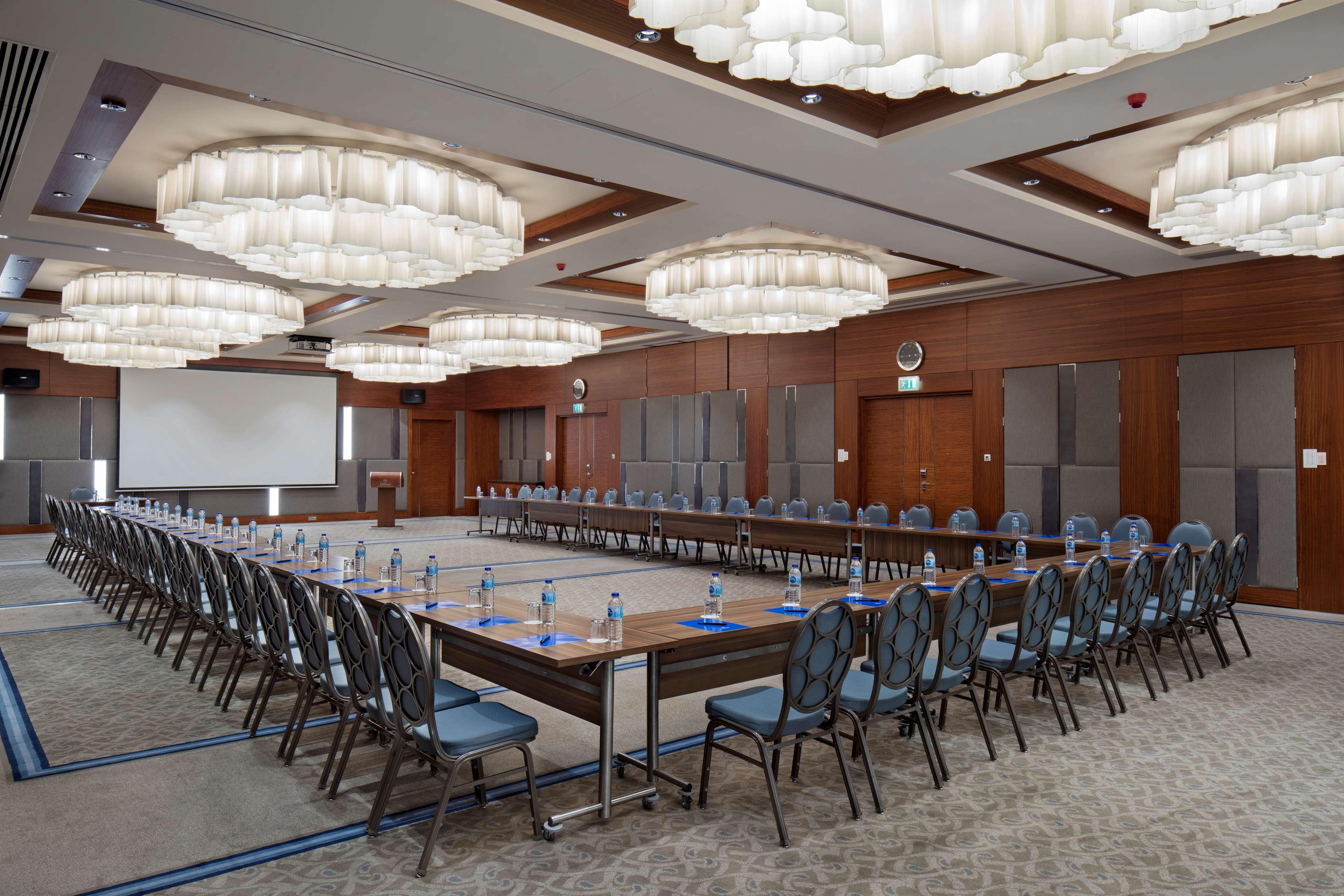Hilton Bursa Convention Center&Spa Esterno foto