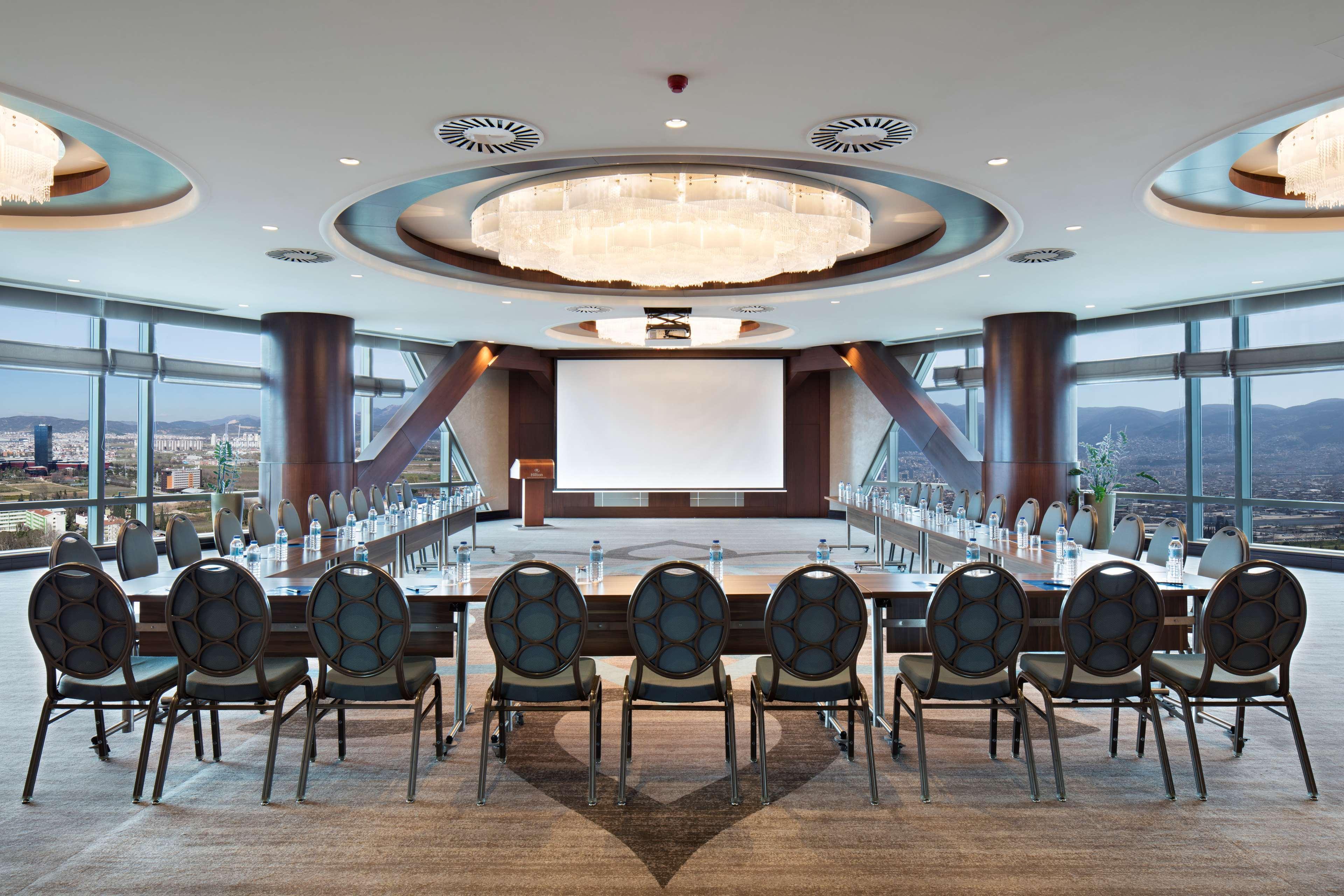 Hilton Bursa Convention Center&Spa Esterno foto