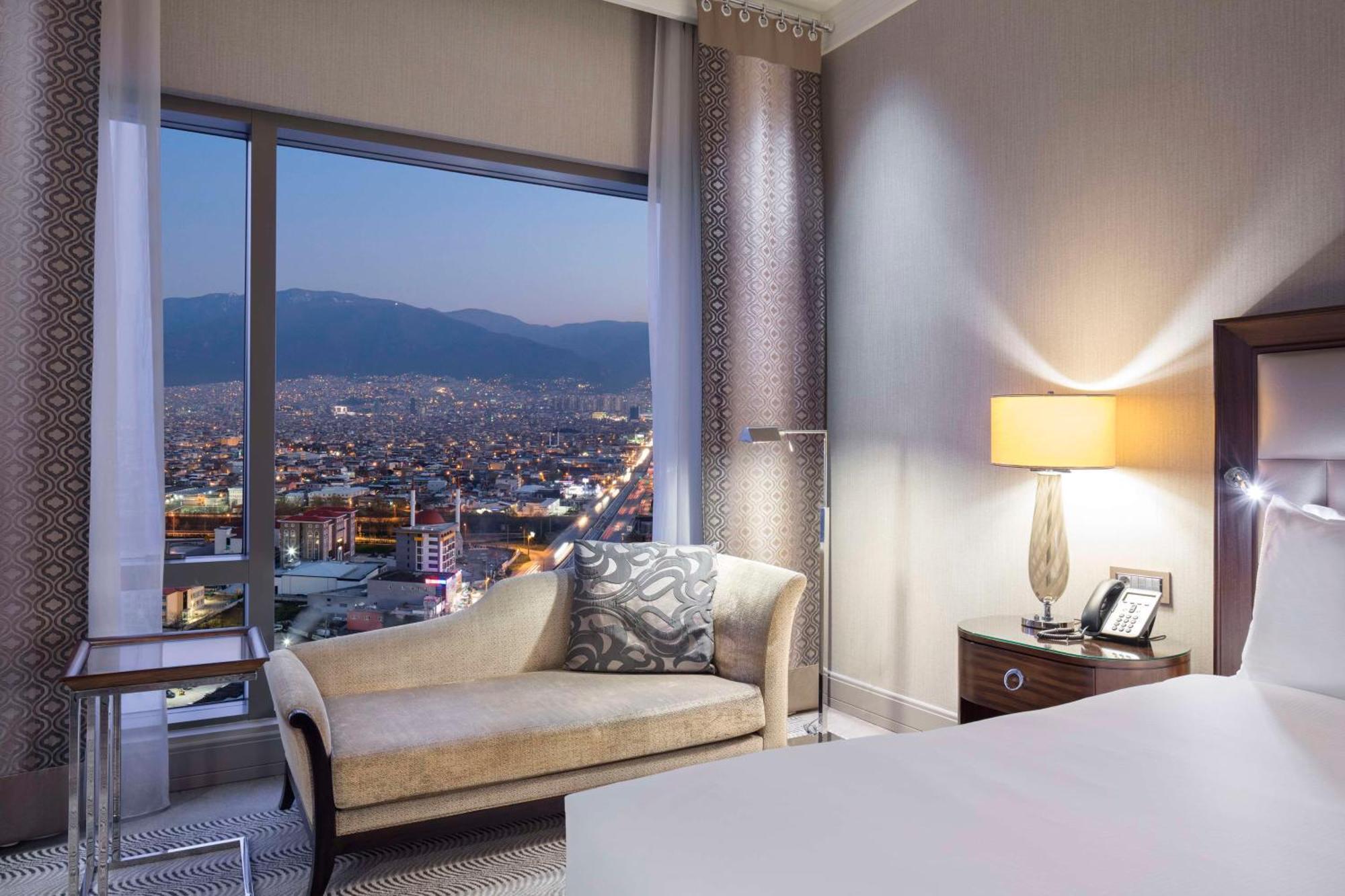 Hilton Bursa Convention Center&Spa Esterno foto